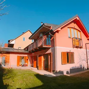 Buzahouse , Laibach Slowenien